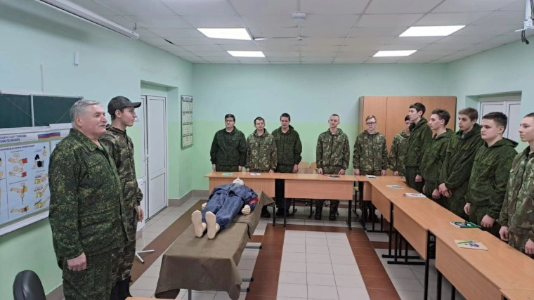 Военные сборы в учебно-методическом центре «Авангард».